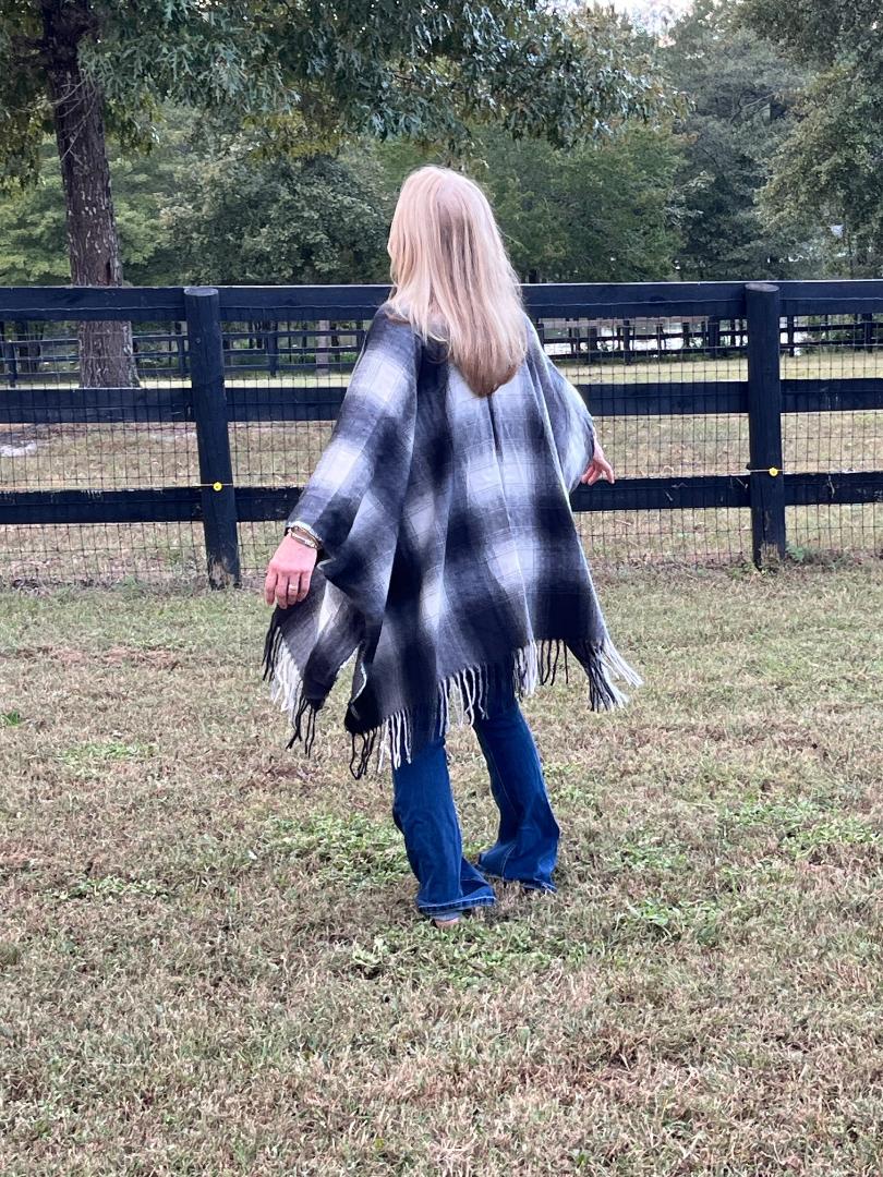 Black Plaid Cozy Knitted Cardigan