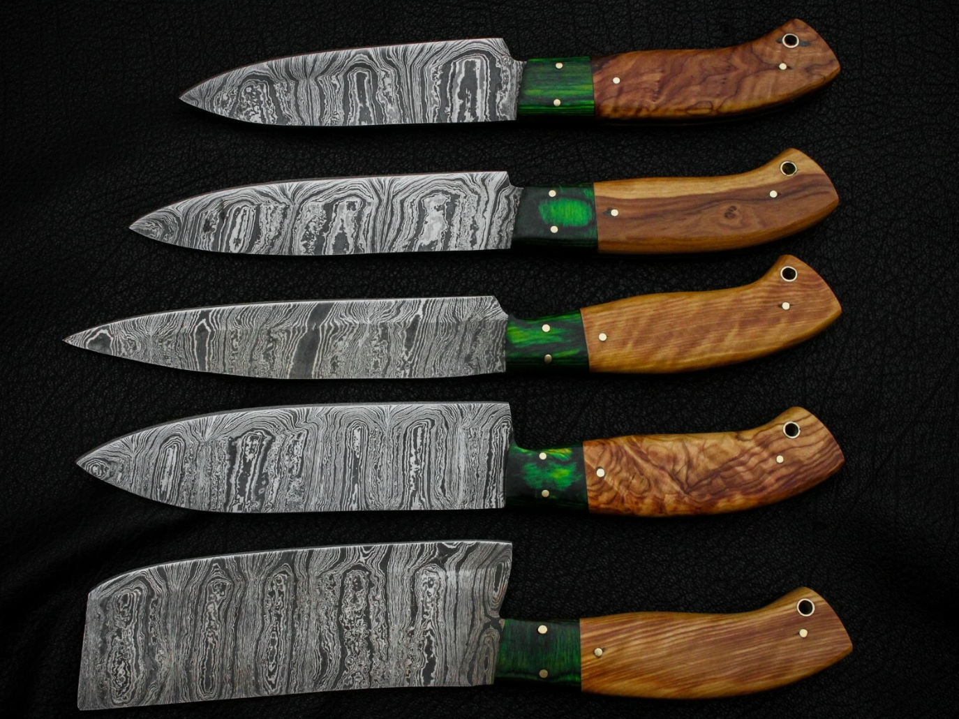 Handmade Damascus Steel Kitchen Chef Outdoor BBQ Knives.