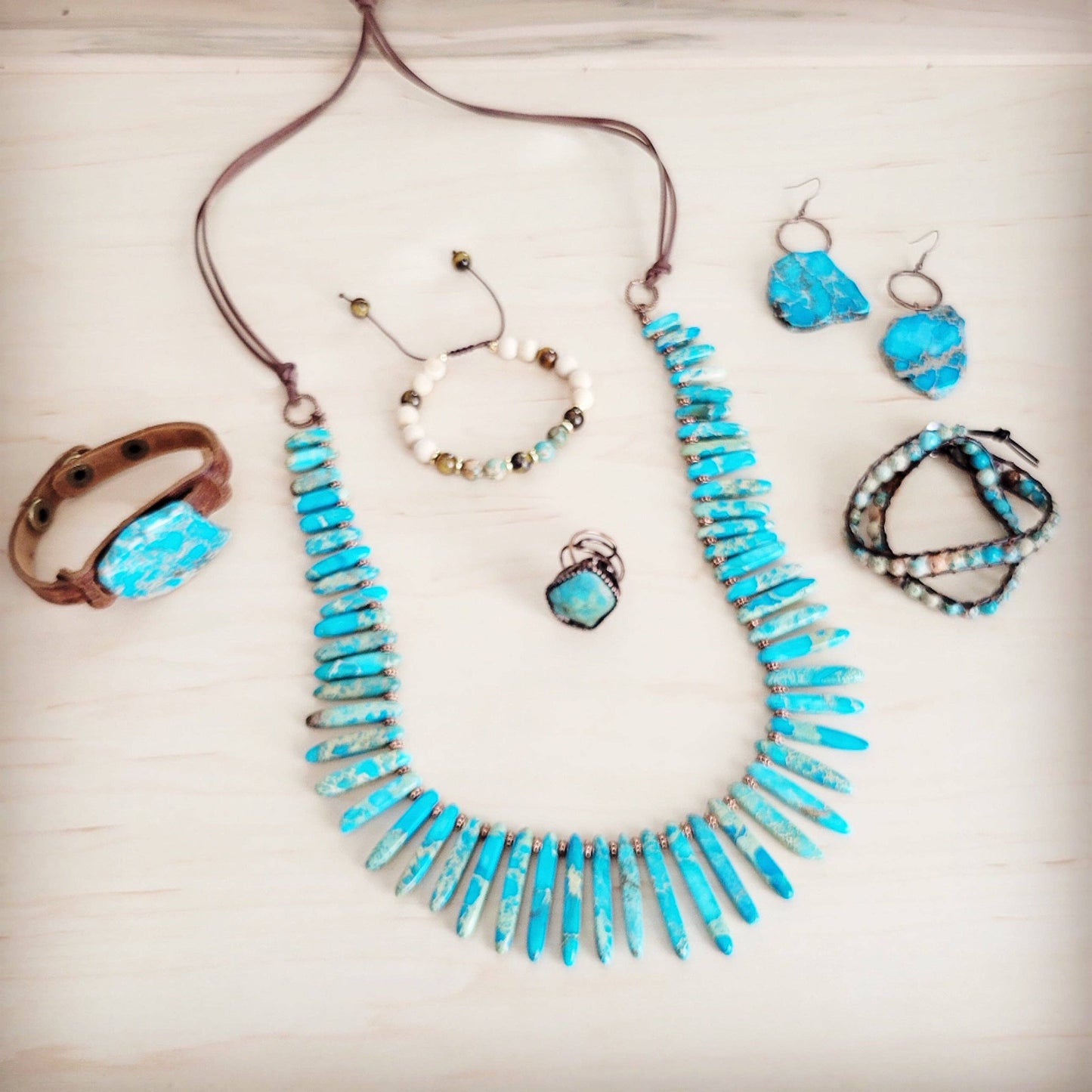 Western Turquoise Regalite Slab Layering Necklace