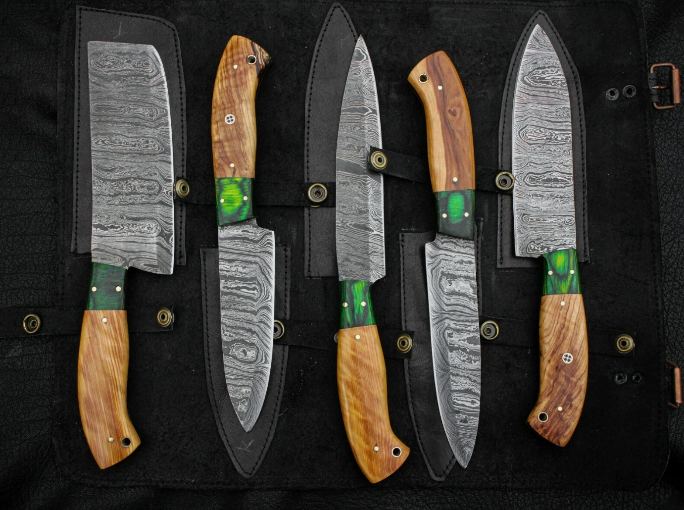Handmade Damascus Steel Kitchen Chef Outdoor BBQ Knives.