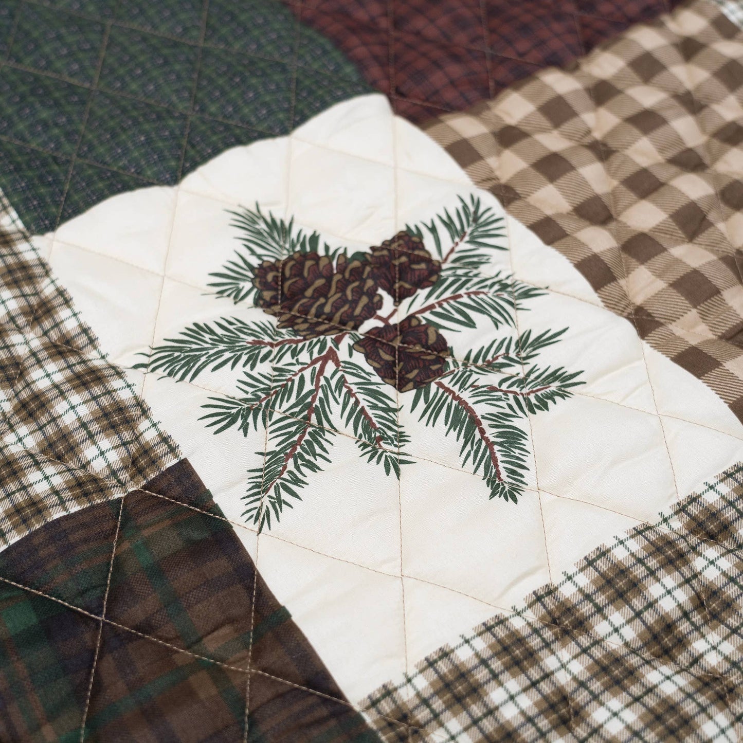 Pine Panels Polyester Queen Quilt set