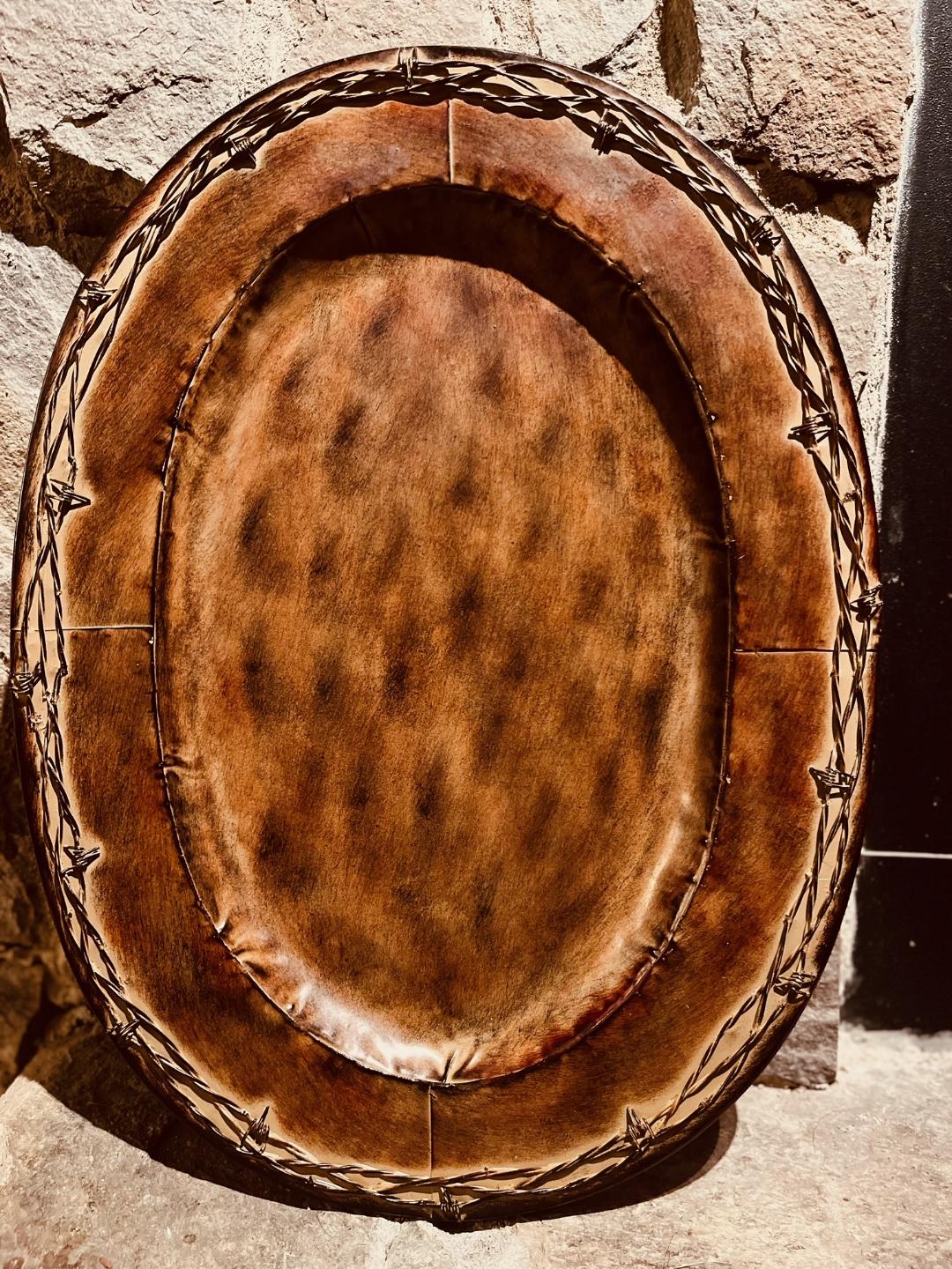 Barbed wire serving tray