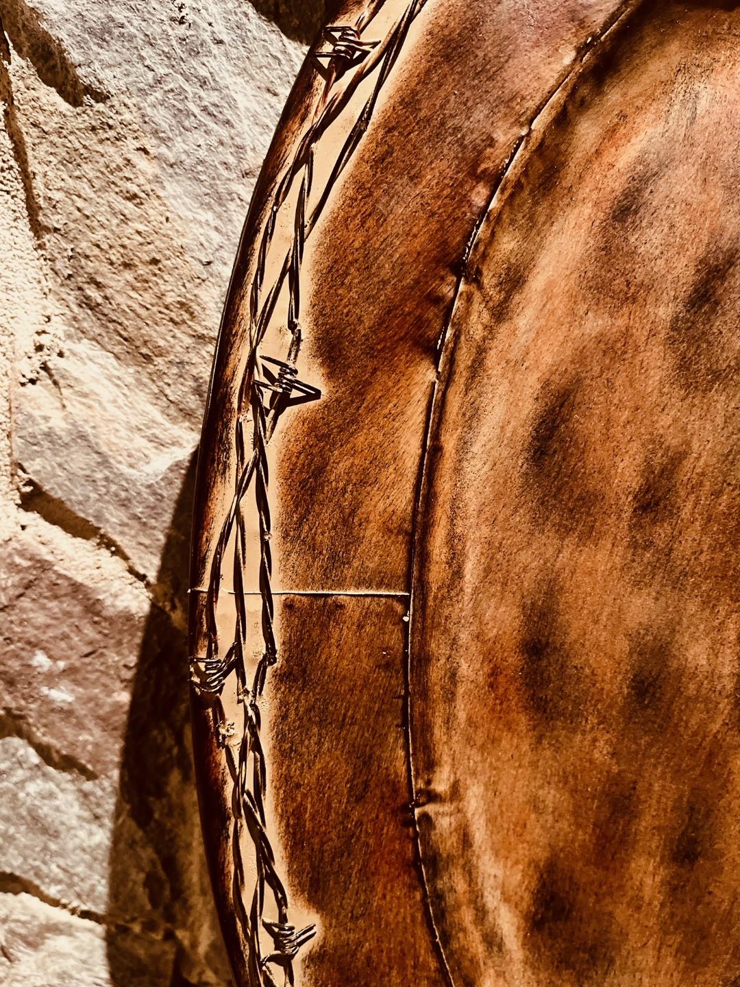 Barbed wire serving tray