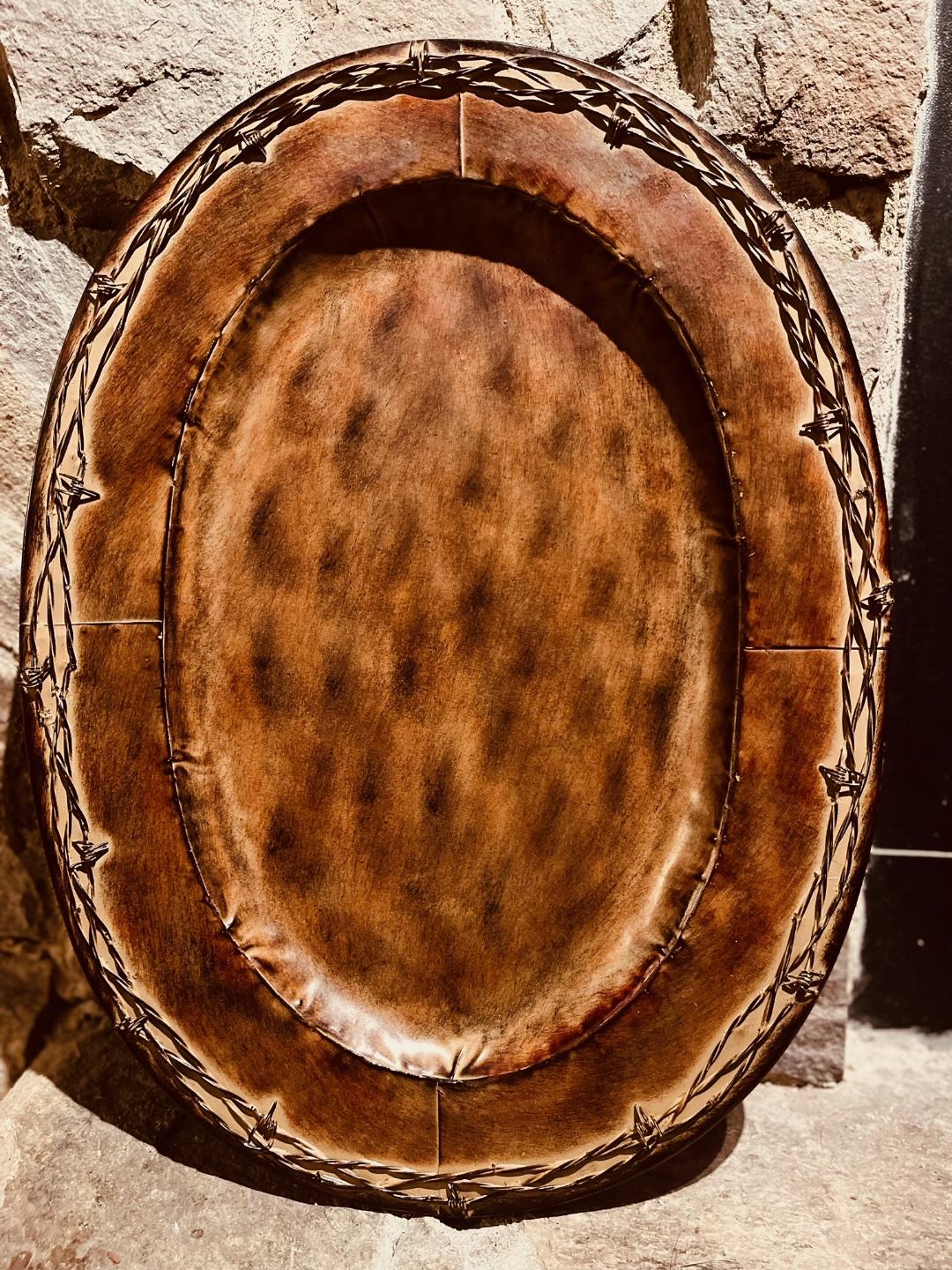 Barbed wire serving tray