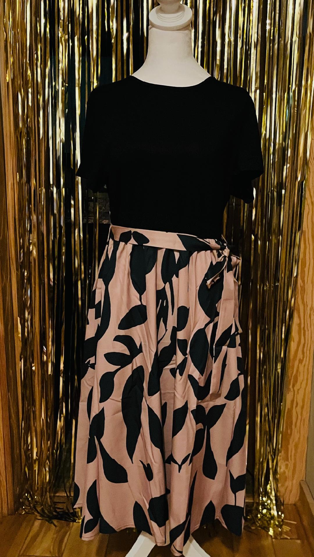 Black Split waist to floral pattern dress