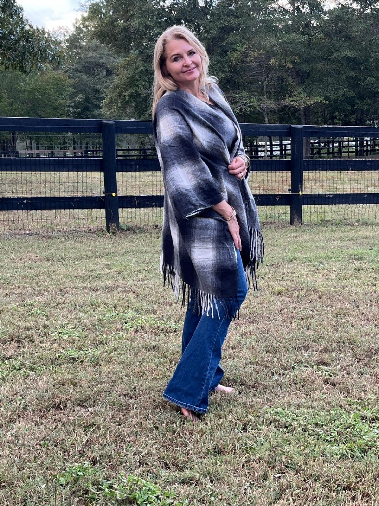 Black Plaid Cozy Knitted Cardigan