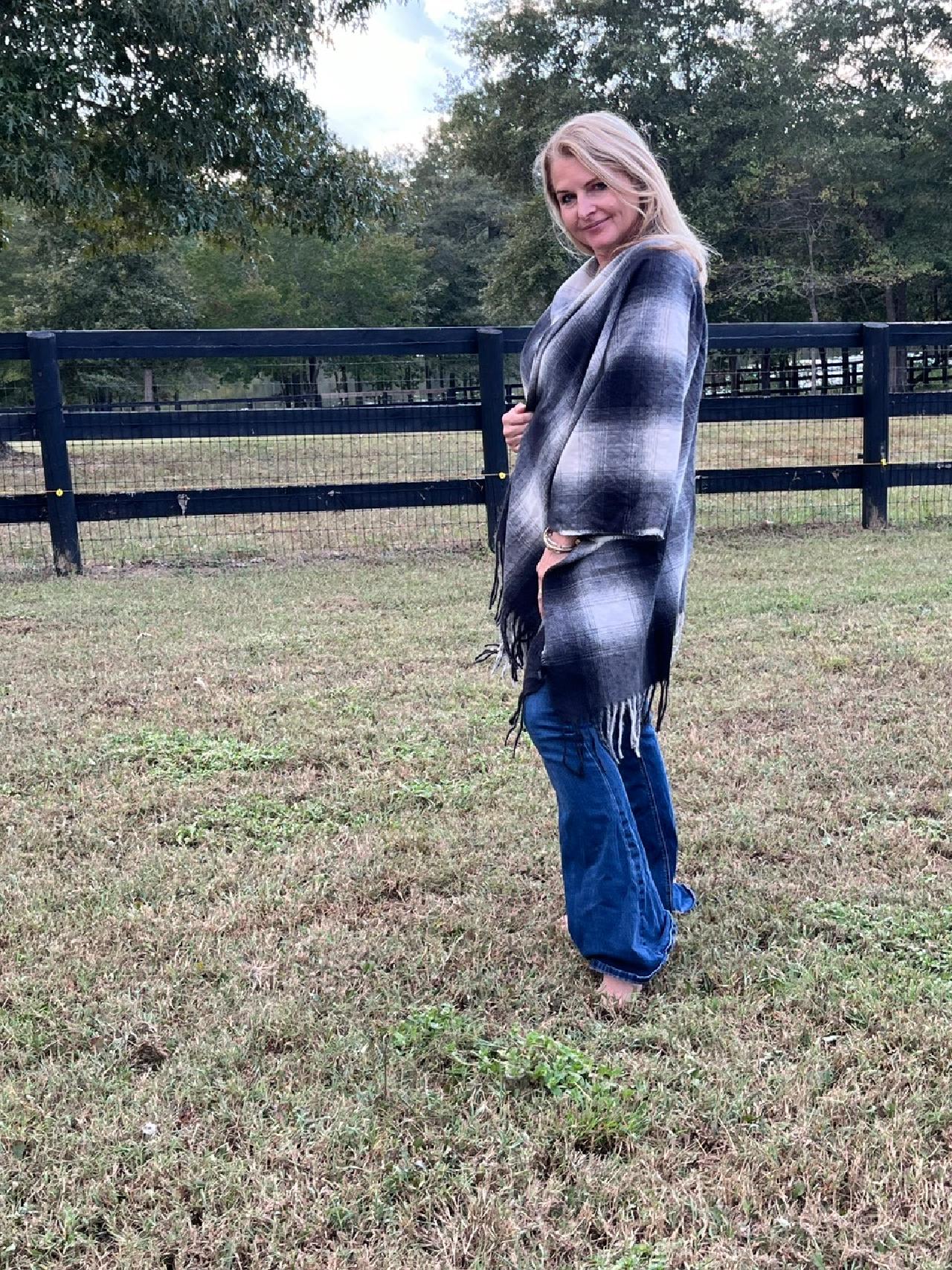 Black Plaid Cozy Knitted Cardigan