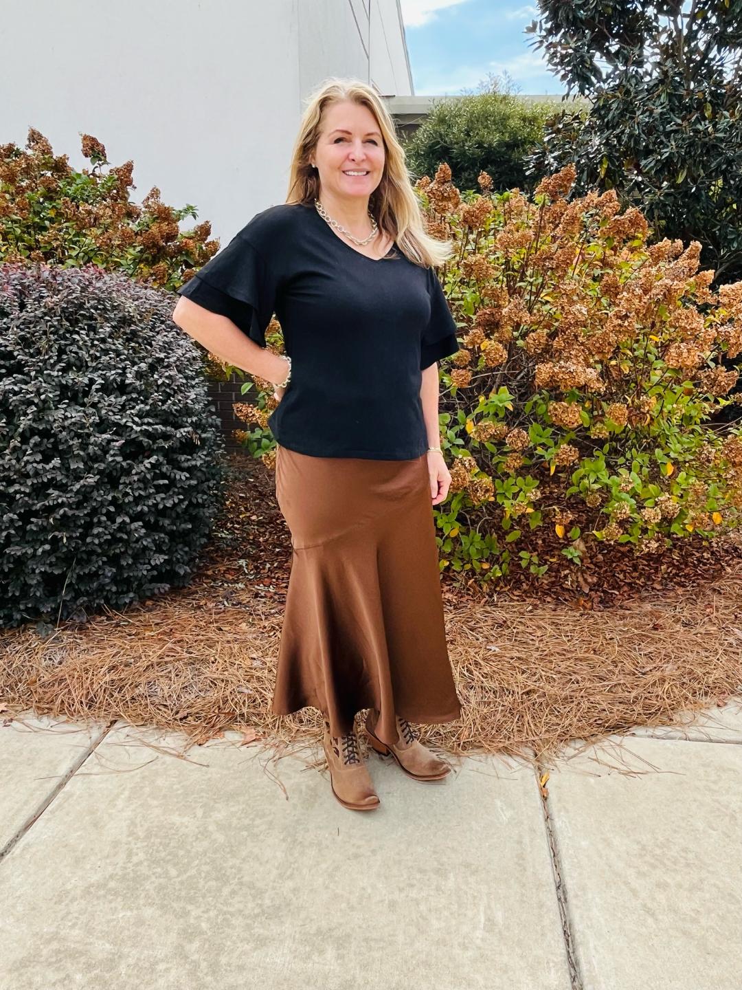 Hi-waisted Satin Maxi skirt