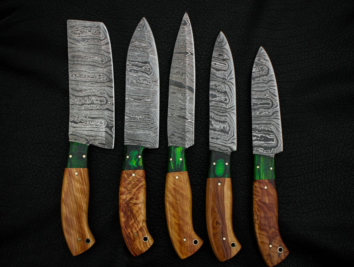 Handmade Damascus Steel Kitchen Chef Outdoor BBQ Knives.