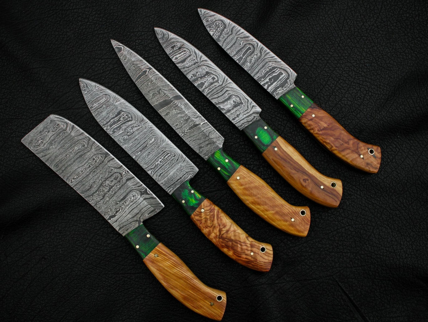 Handmade Damascus Steel Kitchen Chef Outdoor BBQ Knives.