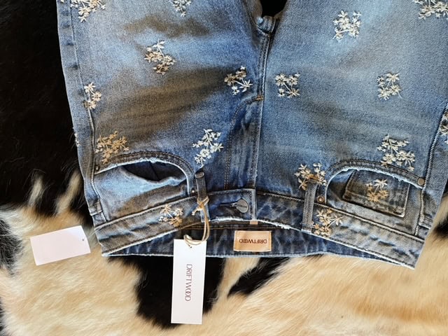 Driftwood Jeans Clover