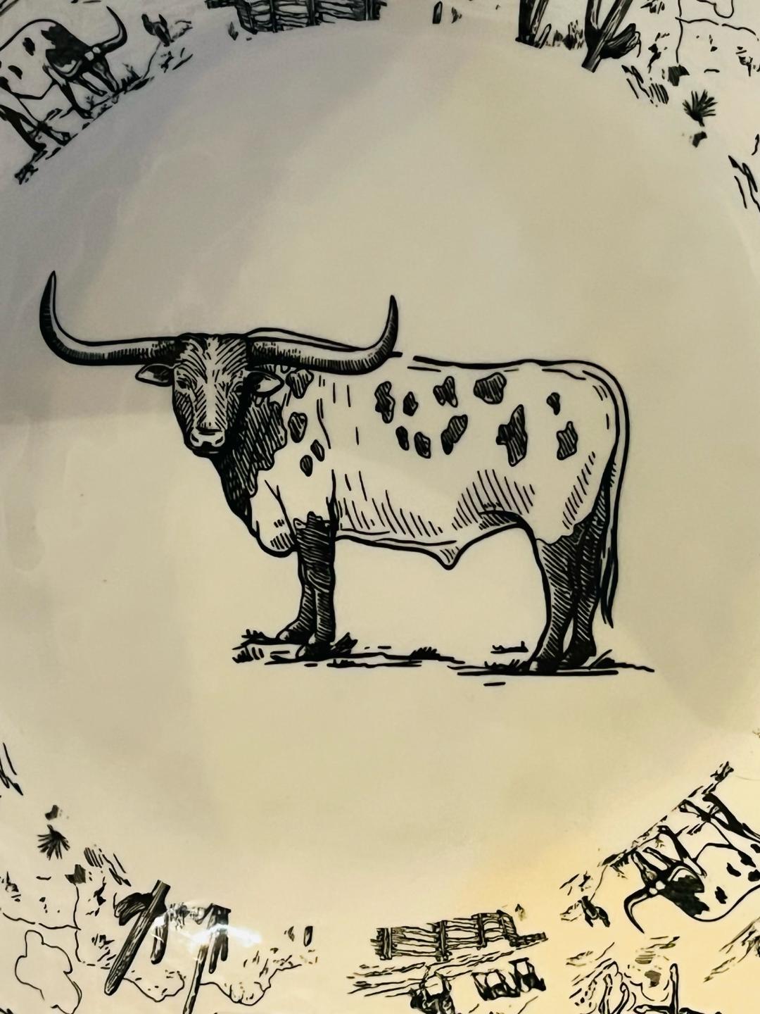 Black and White Ranch Life Dinnerwear set