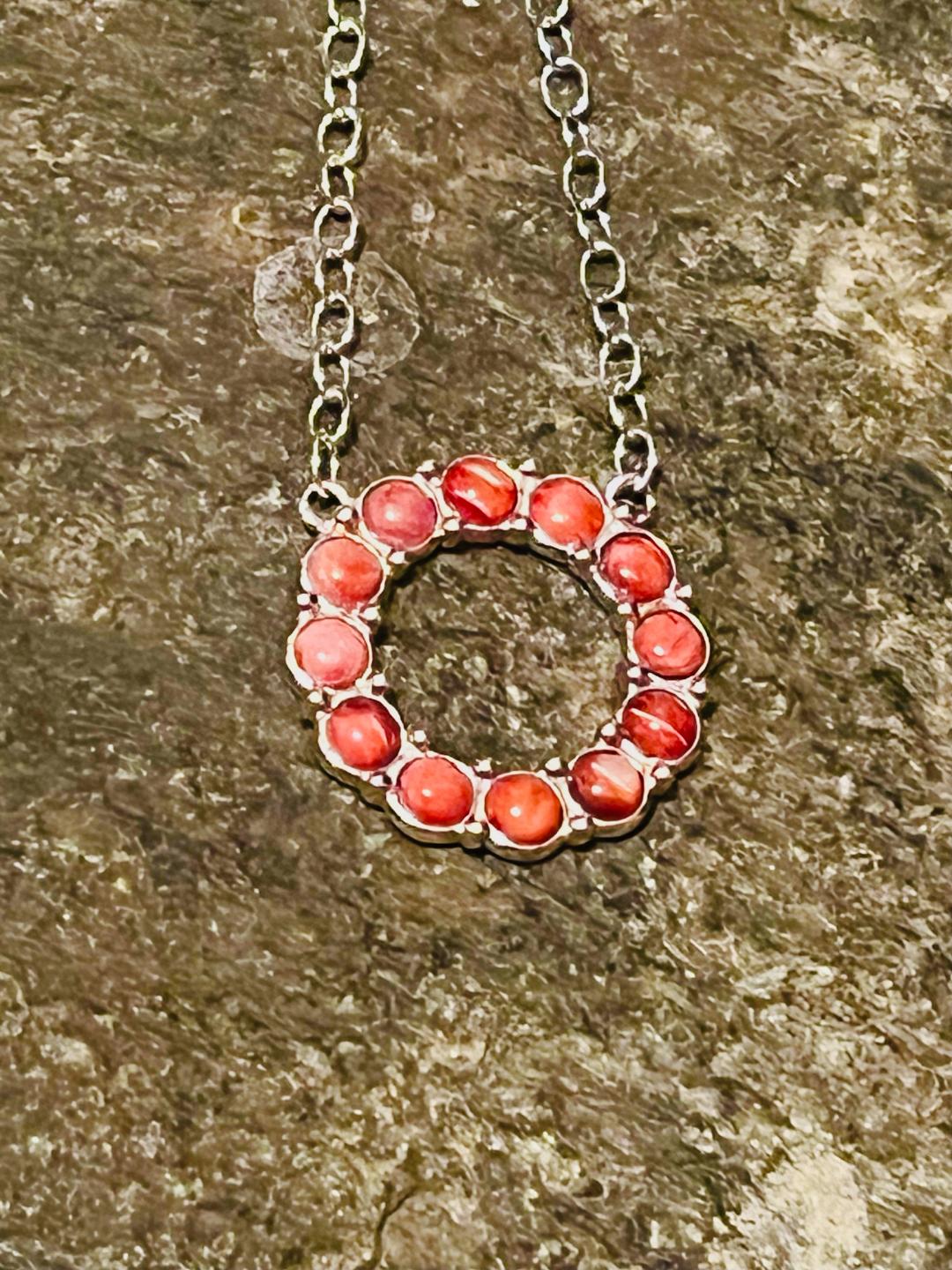Red Spiny Oyster Round necklace