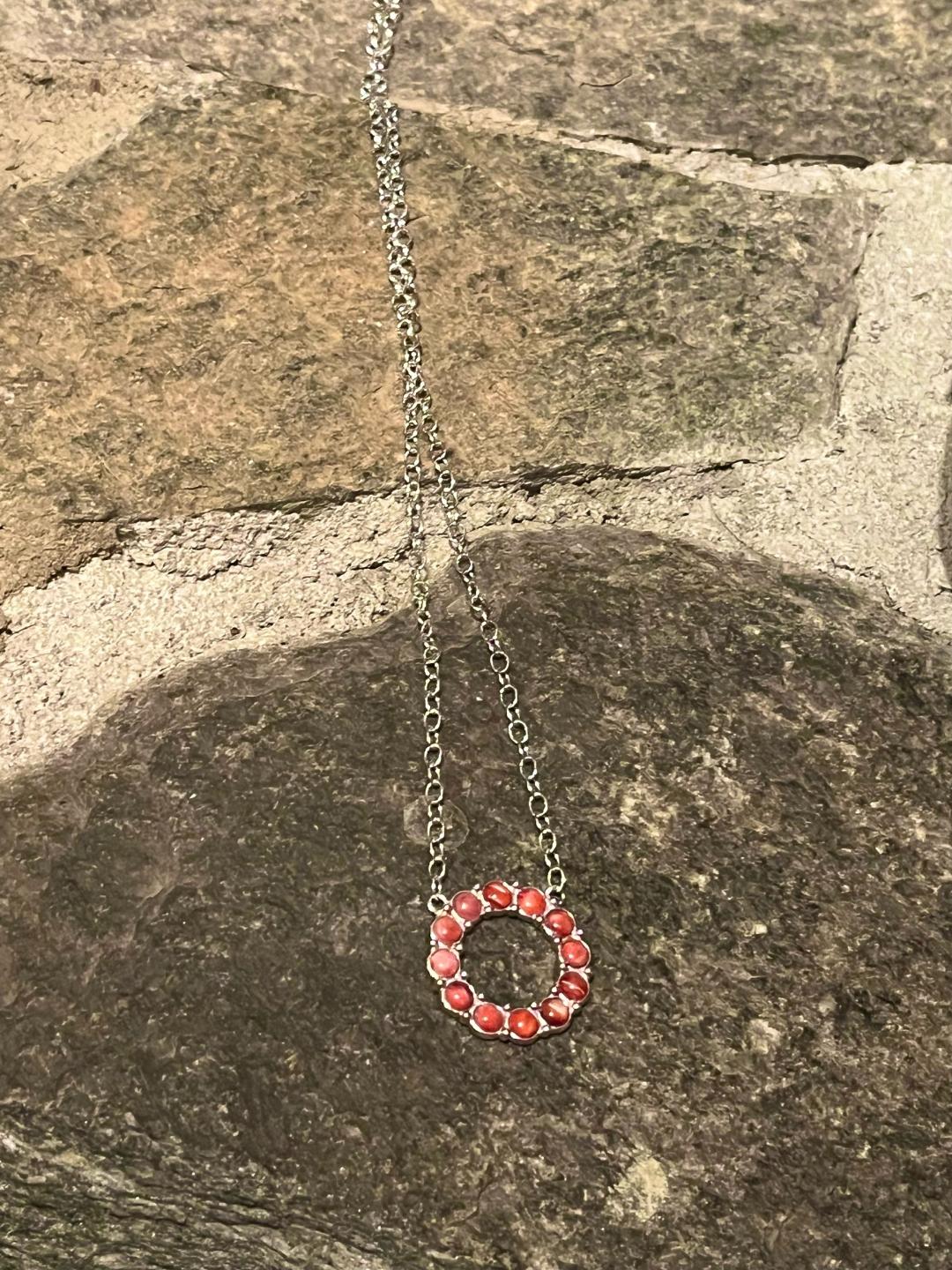 Red Spiny Oyster Round necklace