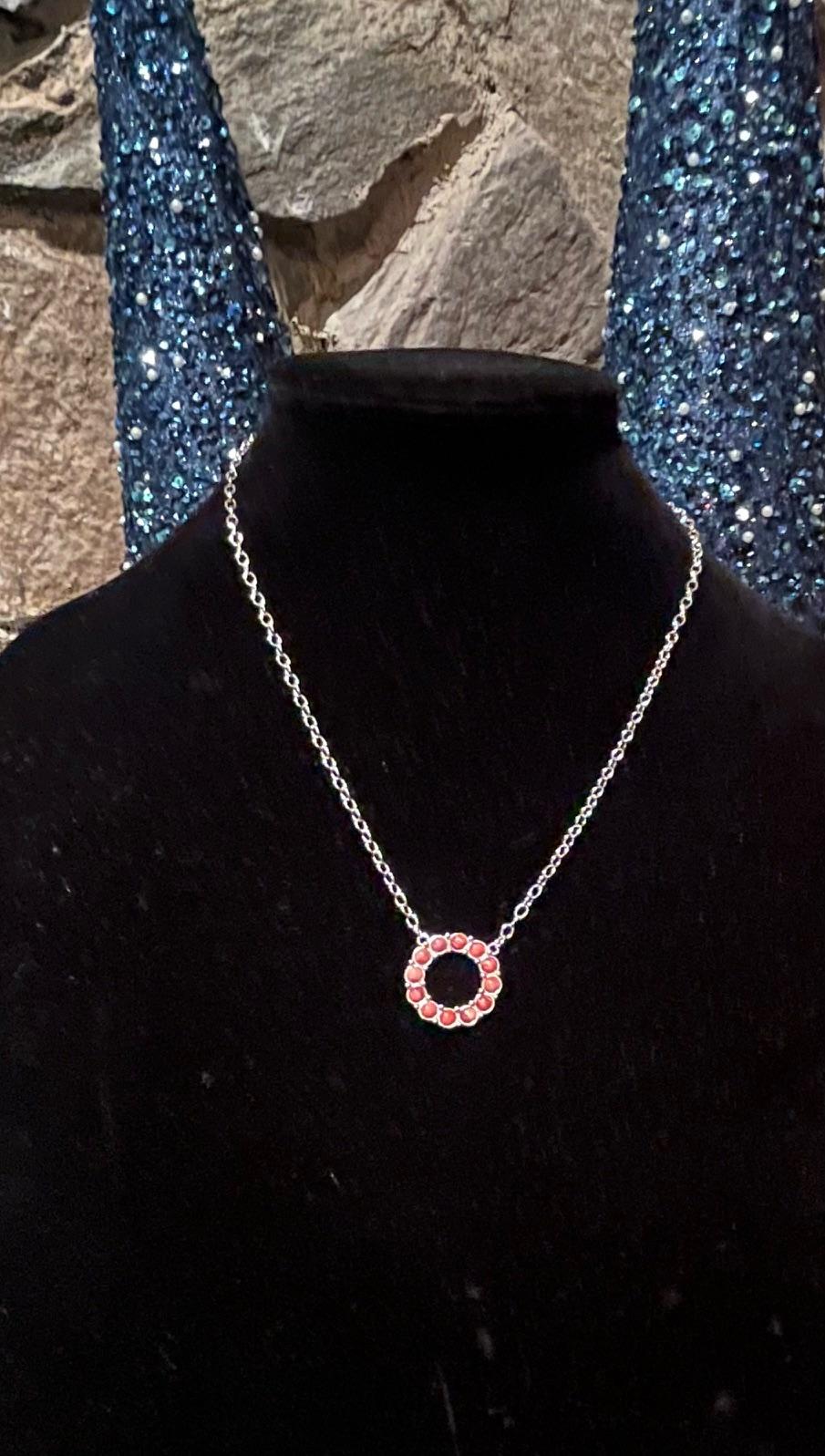 Red Spiny Oyster Round necklace