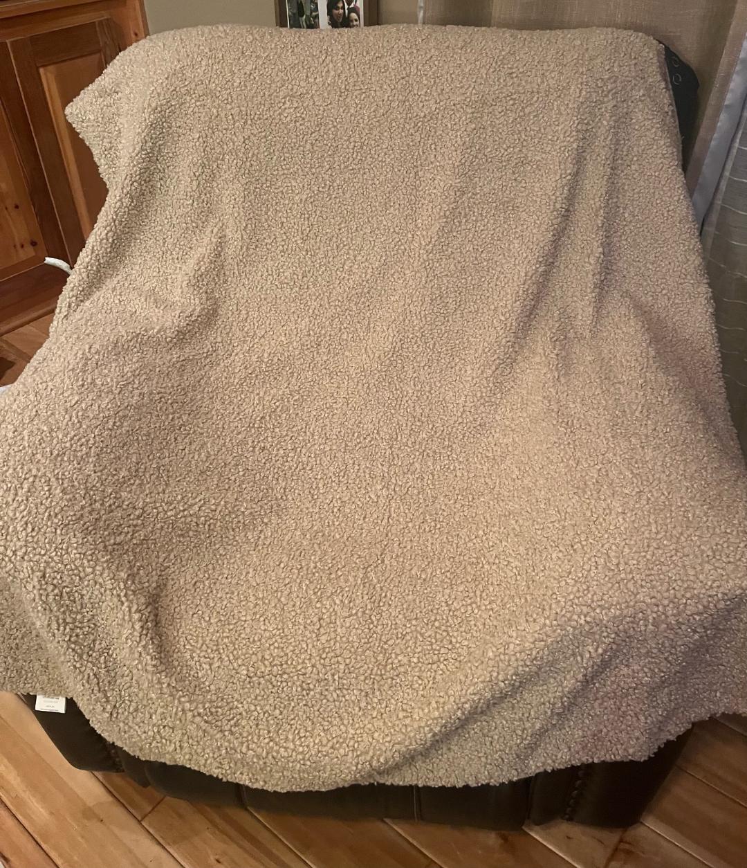 The Saratoga Horse Throw